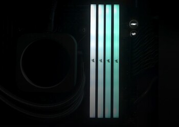 DDR5 FURY.JPG