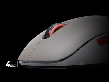 M8 WIRELESS. LA SOURIS AIM CHANGER